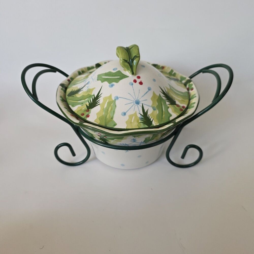 Temptations By Tara Covered Caserol Dish Christmas